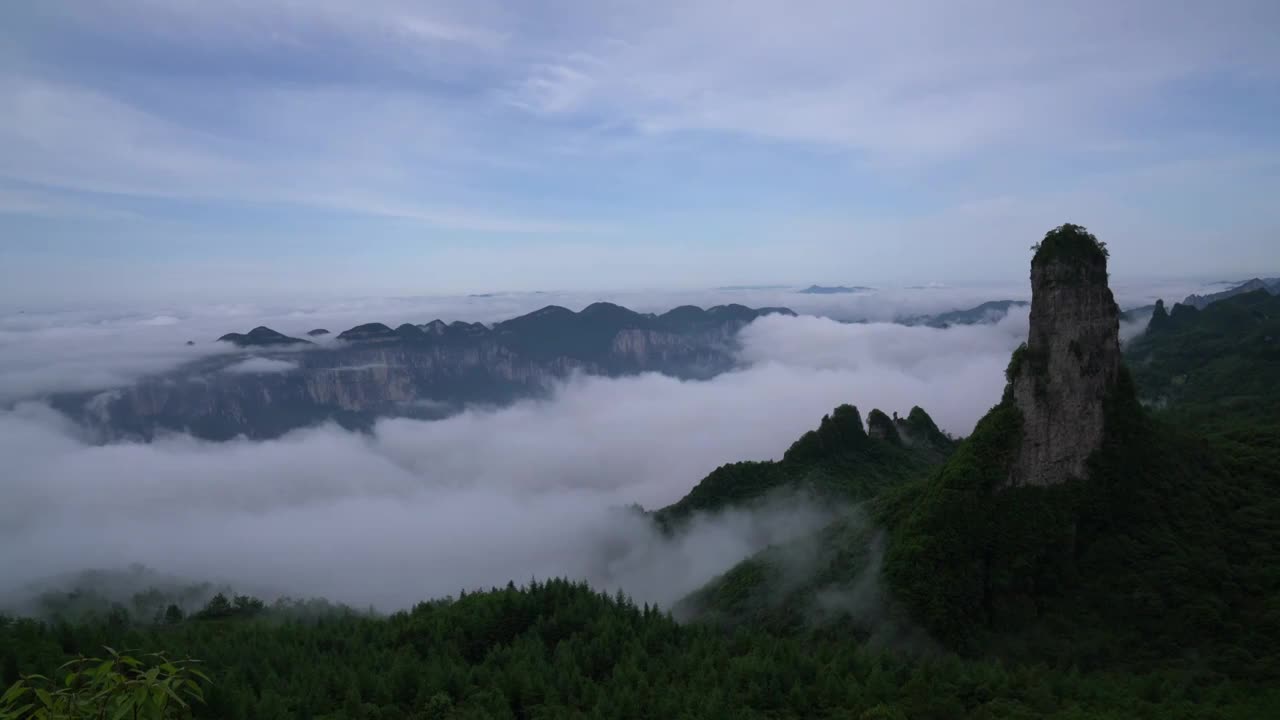 国有地质公园湖北恩施大峡谷绝壁长廊朝天笋风光视频素材