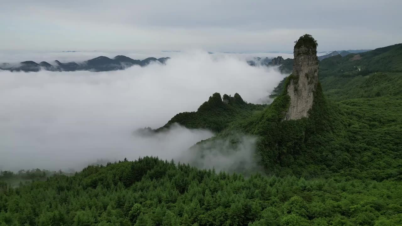 国有地质公园湖北恩施大峡谷绝壁长廊朝天笋风光视频素材