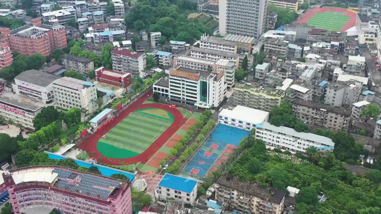 校园环境航拍操场跑道大学视频素材