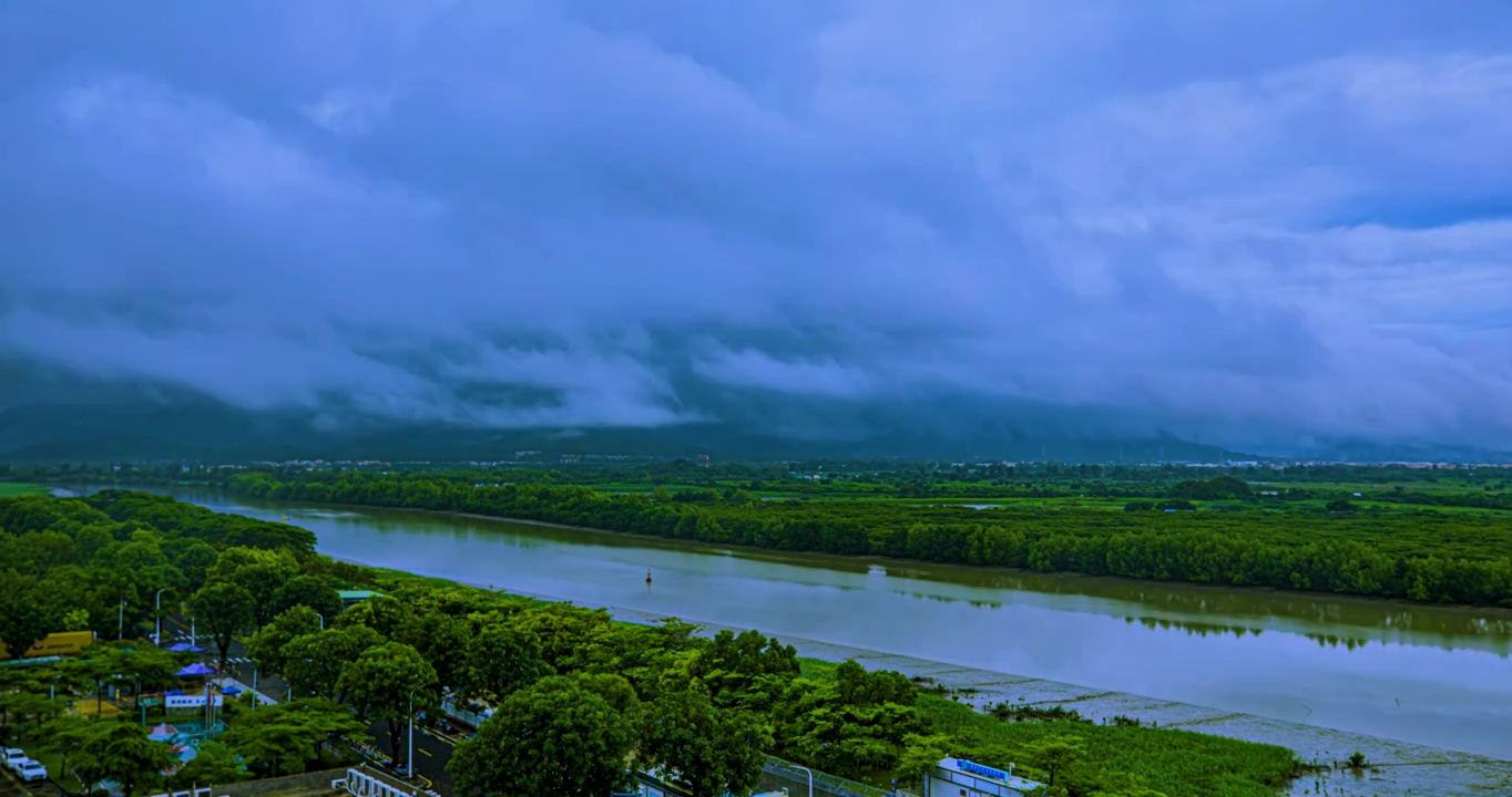 深圳河 雨云变幻视频下载