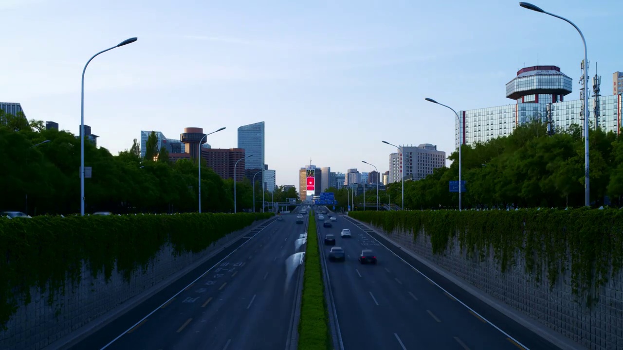 北京东三环CBD核心商务区日落夜景延时视频素材