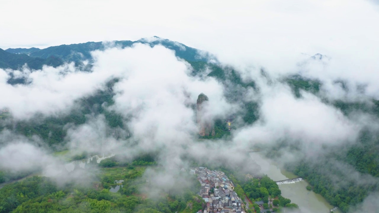 浙江丽水缙云仙都景区蓝天白云航拍视频素材