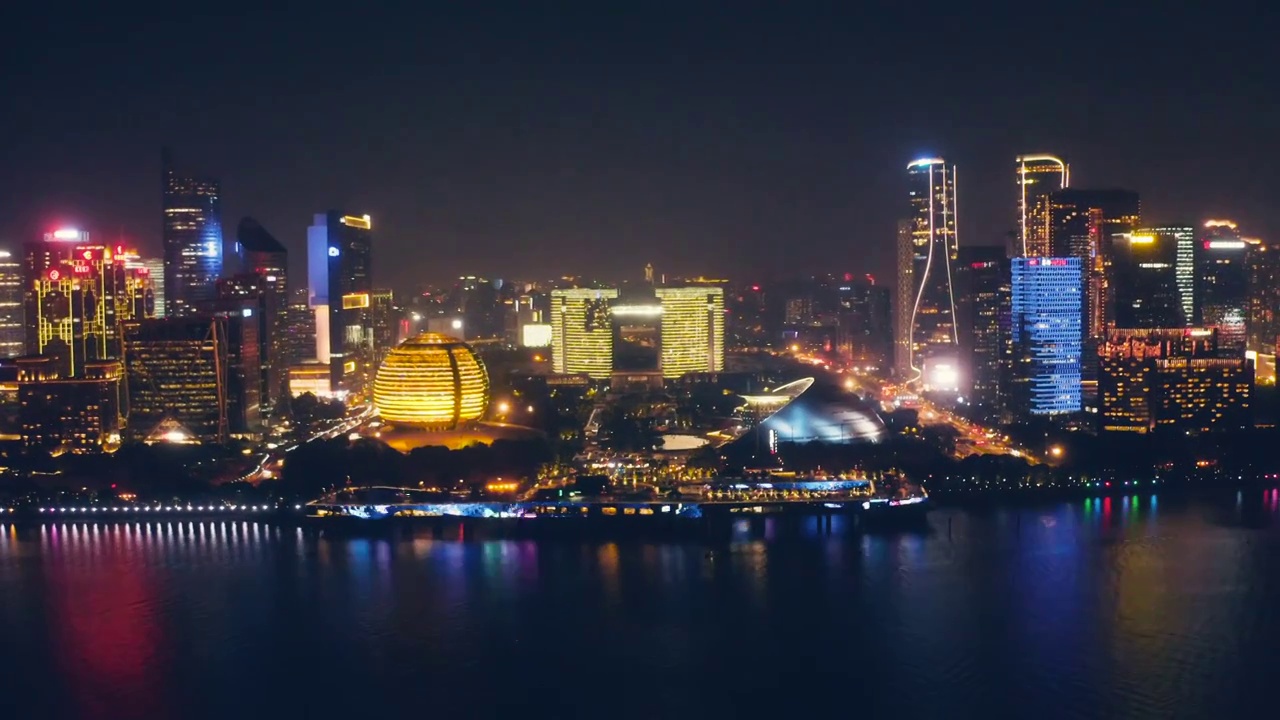 杭州新地标钱江新城CBD灯光秀夜景航拍视频素材