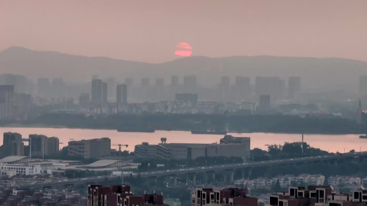 落日晚霞下的南京城市风景视频素材