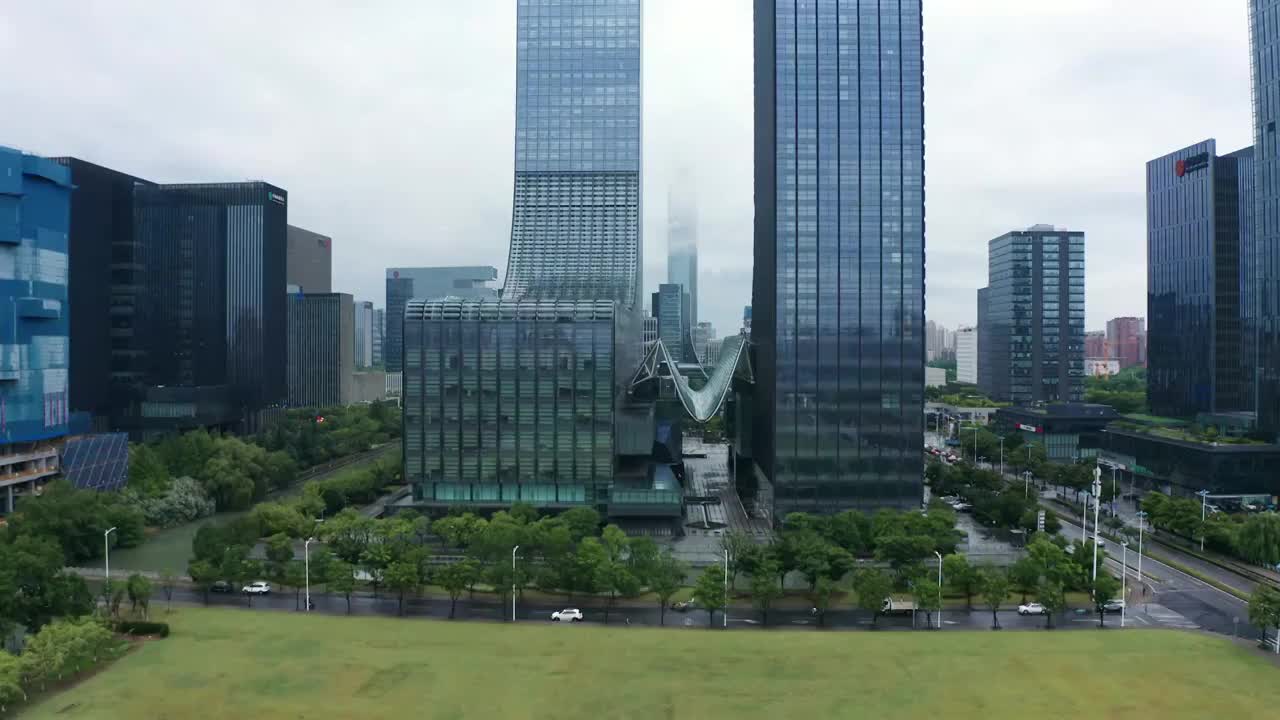 雨后的苏州园区云雾缭绕航拍视频素材