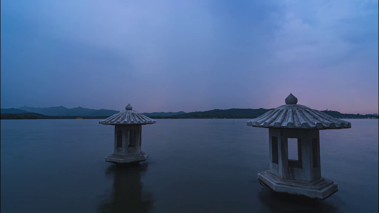 雨天翠光亭的日落视频素材