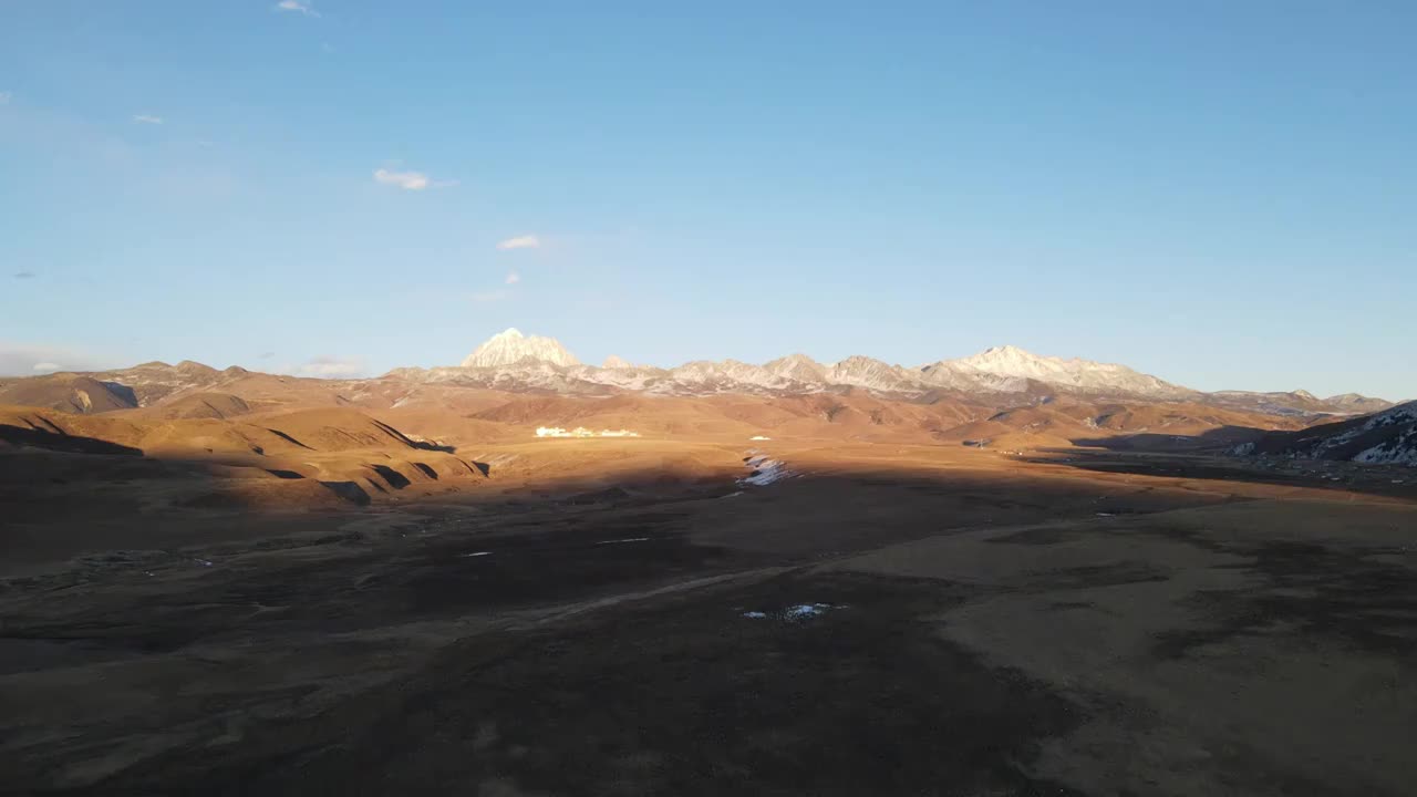 雅拉雪山日落视频素材