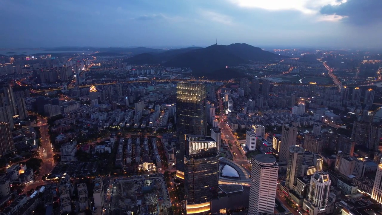 江苏无锡市中心城市天际线夜景风光视频下载