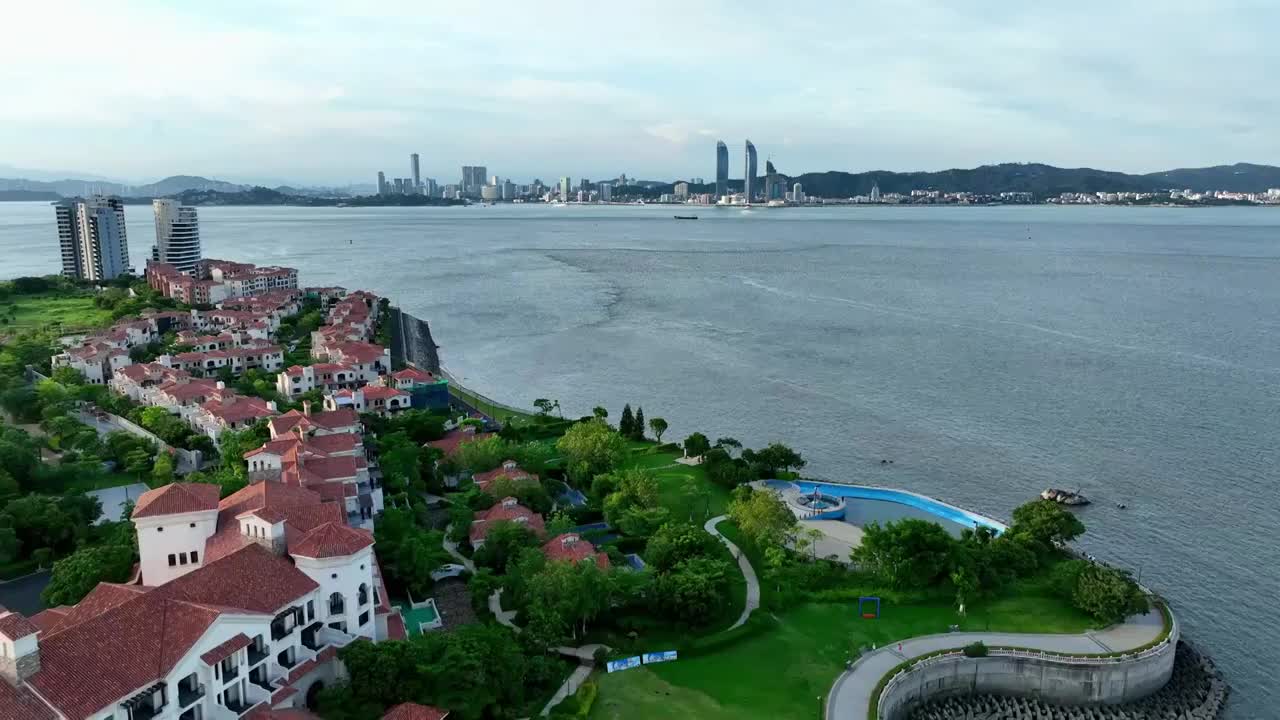 福建厦门湾漳州港房地产开发风情小镇视频素材