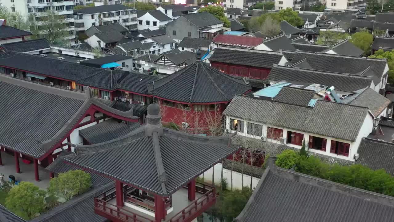 航拍上海城市文旅地标建筑景观——上海南翔古镇视频素材