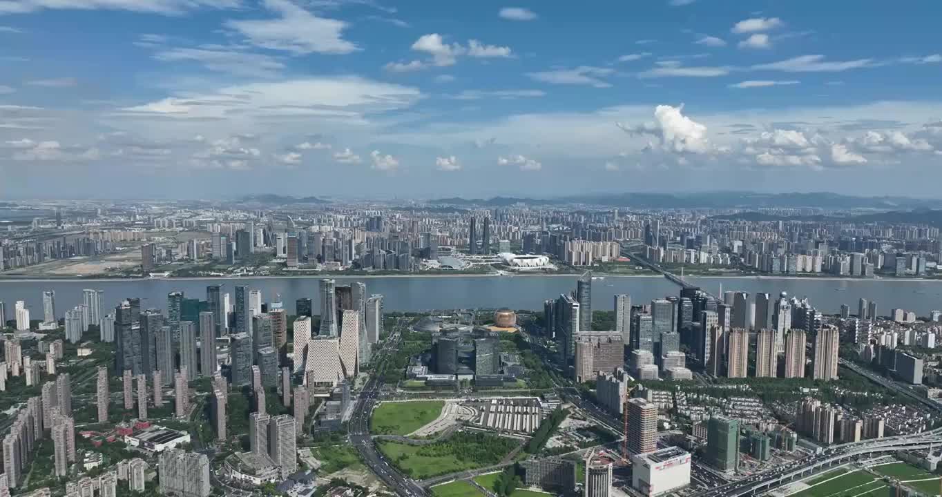 高空航拍杭州钱江新城和奥体博览城白昼全景风光视频素材