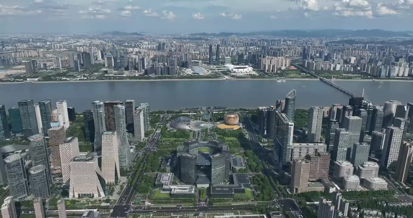 高空航拍杭州钱江新城和奥体博览城白昼全景风光视频素材