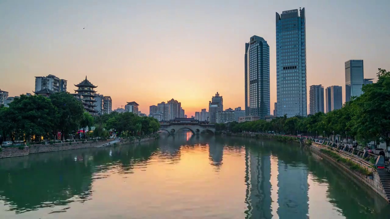 成都锦江区九眼桥安顺廊桥府南河城市风光,白天到夜晚延时摄影4K分辨率视频素材