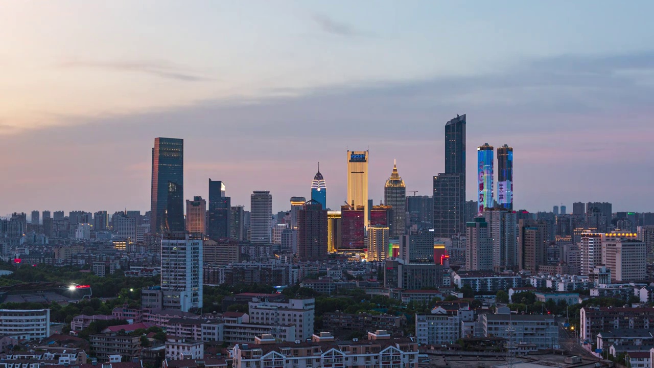 江苏省无锡市城市建筑日落晚霞夜景延时风光视频素材