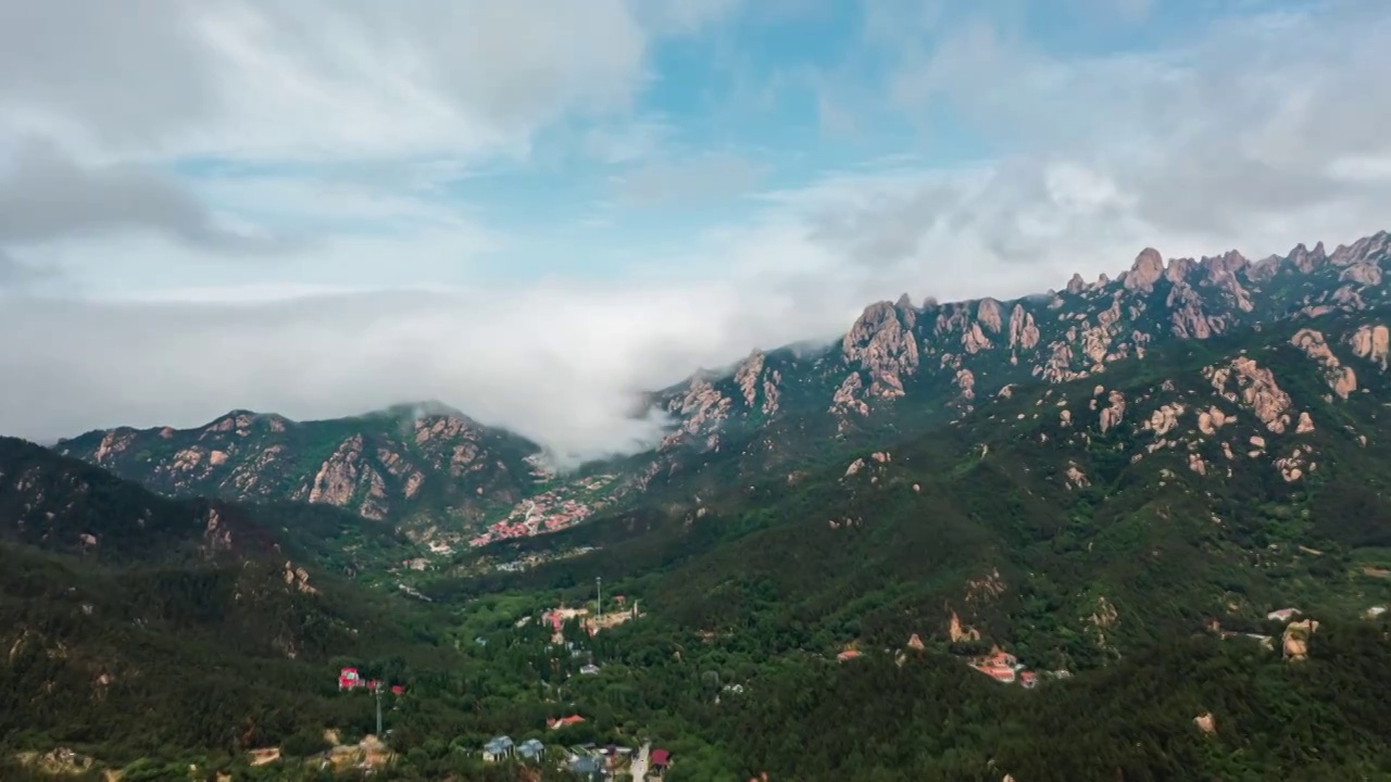 青岛崂山北九水平流雾云海美景视频素材