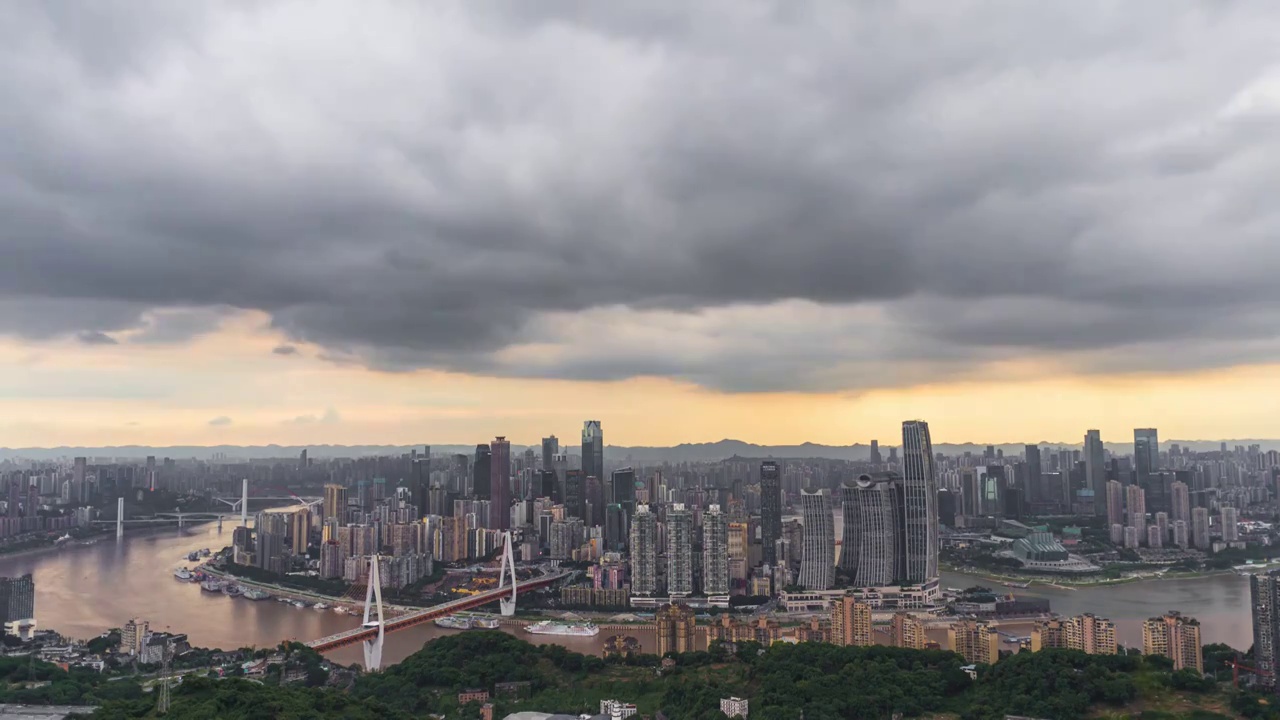 重庆渝中全景日转夜延时视频素材