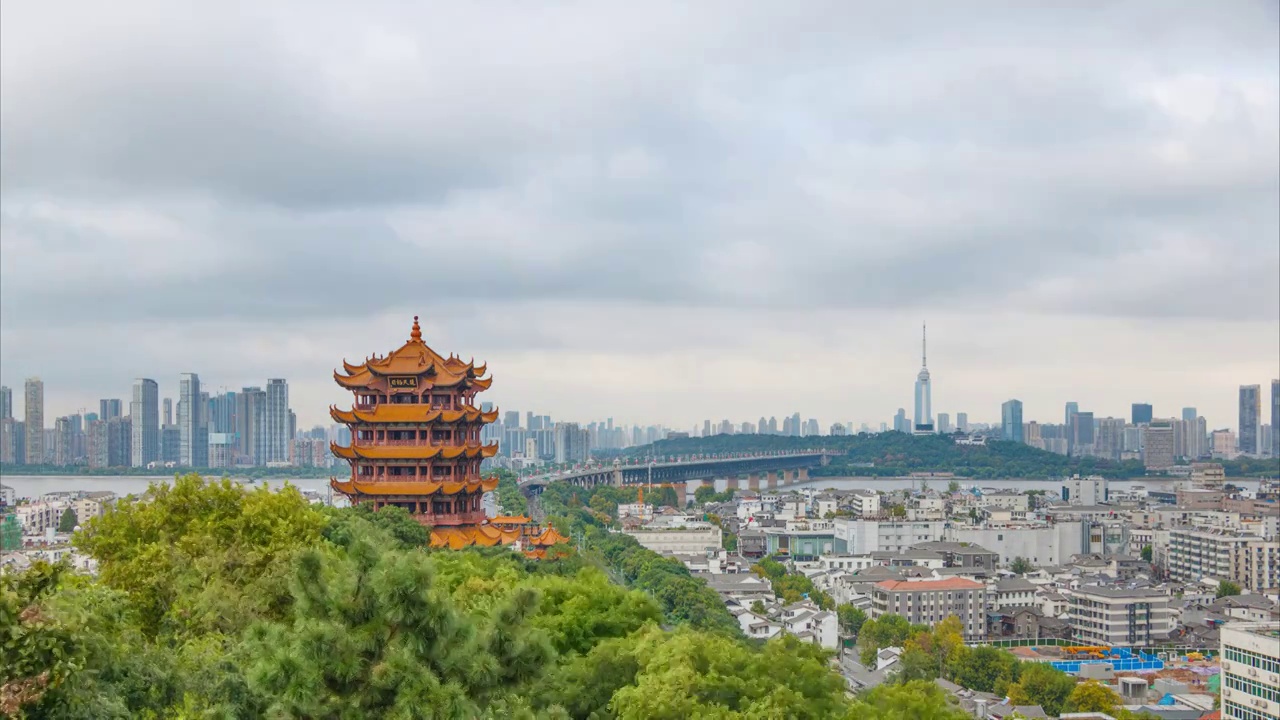 武汉黄鹤楼风景区夏日延时摄影风光视频素材