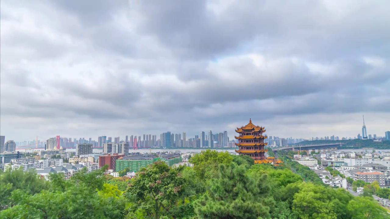 武汉黄鹤楼风景区夏日延时摄影风光视频素材