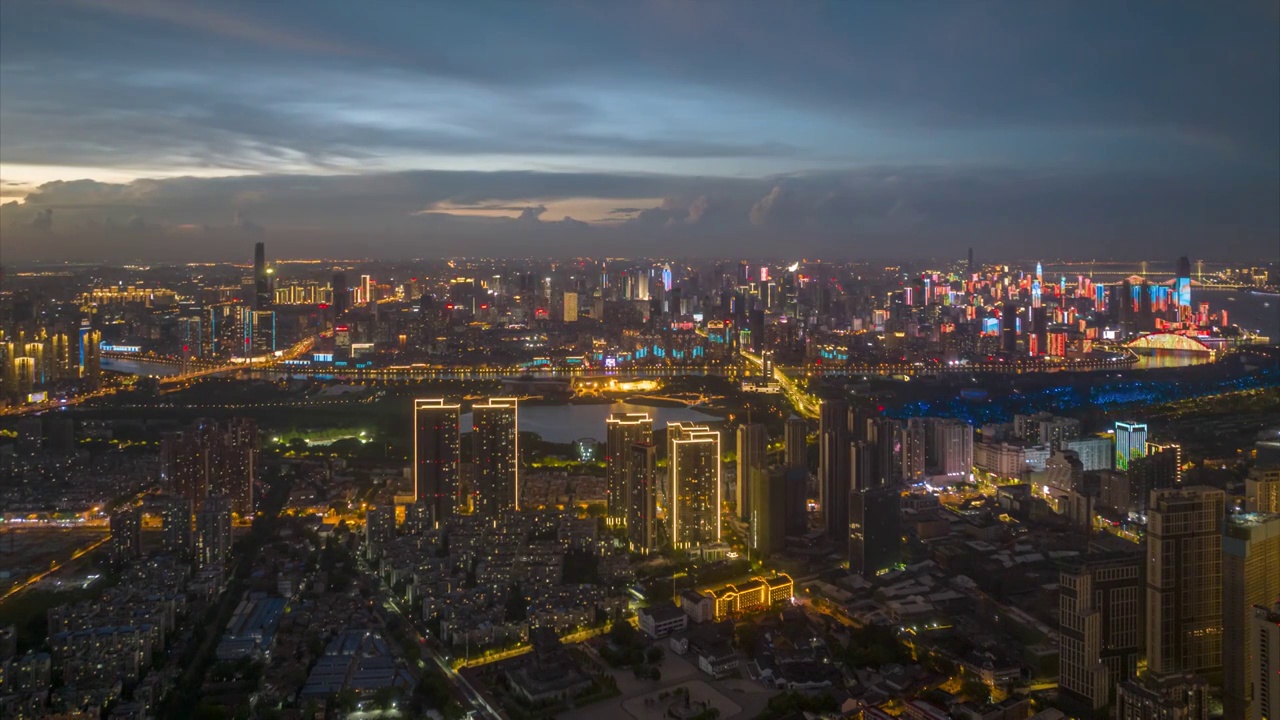 武汉夏日都市天际线夜景航拍风光视频素材