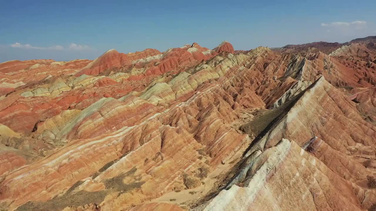 甘肃张掖七彩丹霞地貌自然风光航拍视频素材