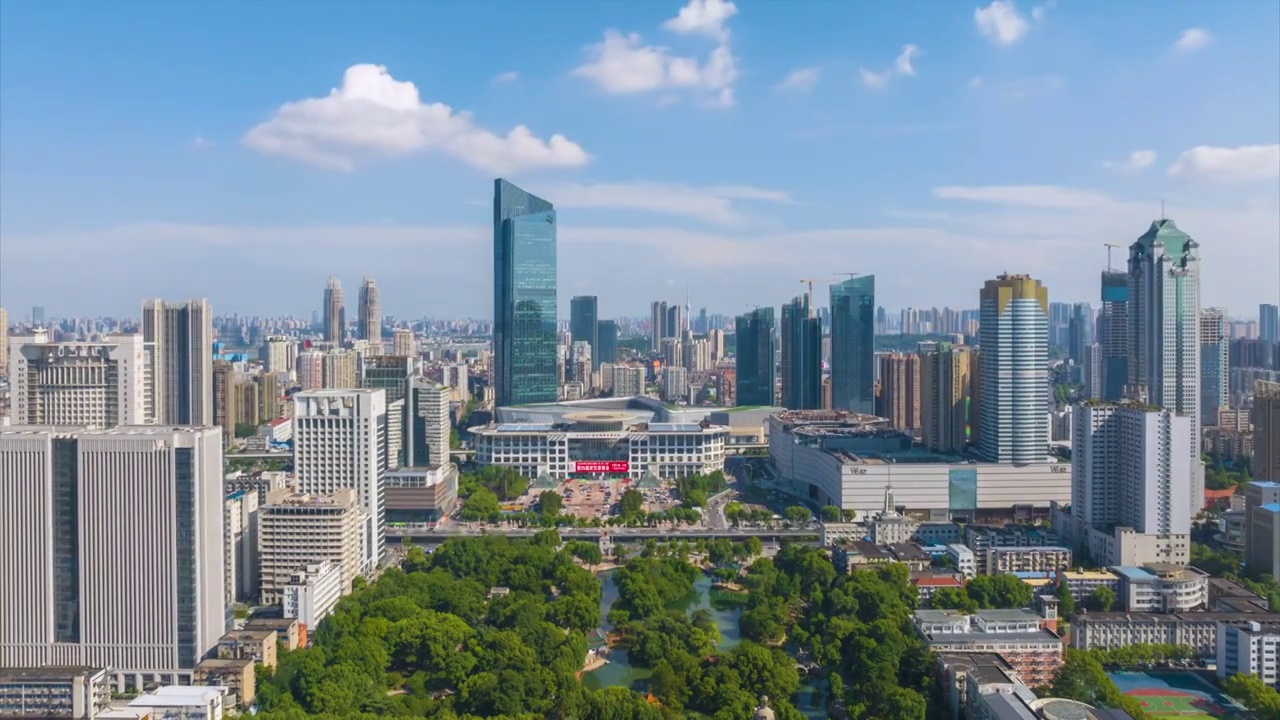 武汉夏日城市天际线航拍风光视频素材