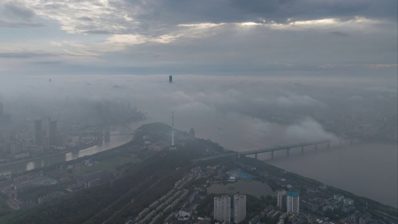 武汉夏日城市天际线航拍风光视频素材