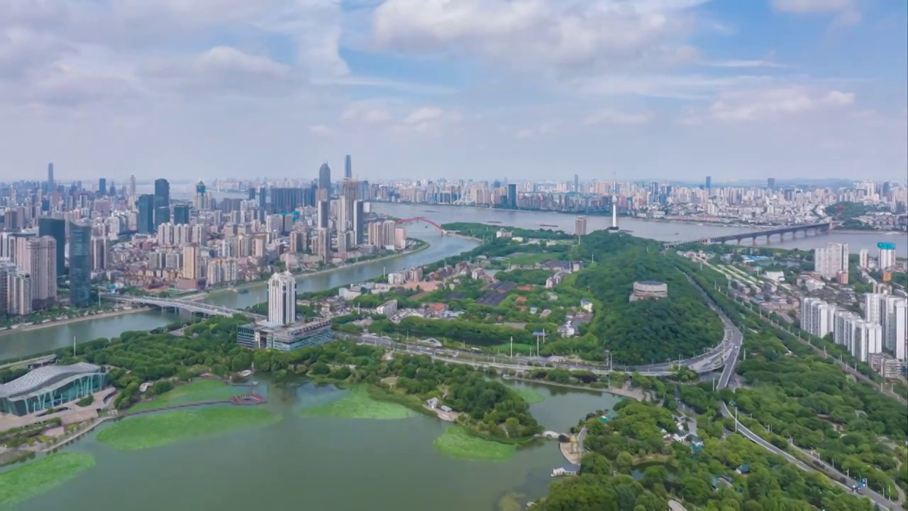 武汉夏日城市天际线航拍风光视频素材