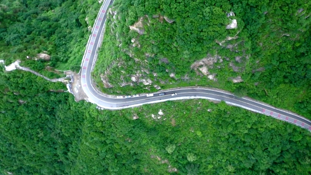 航拍夏天北京怀柔云蒙山国际森林公园视频素材