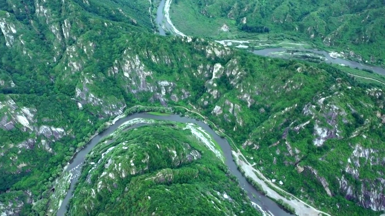 航拍夏季北京怀柔云蒙山国家森林公园视频素材