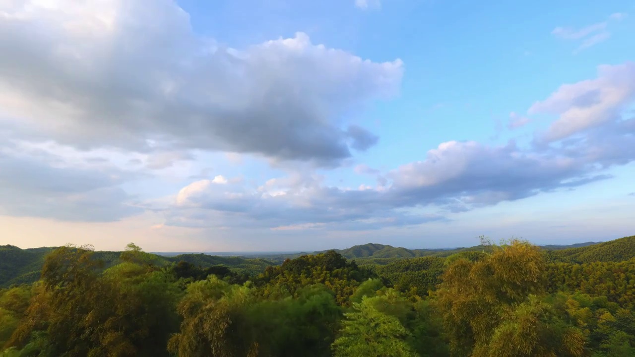 天空 云 蓝天 云彩 飘动 竹 竹林 风景 清新 自然 绿色 环保 山 山脉视频素材