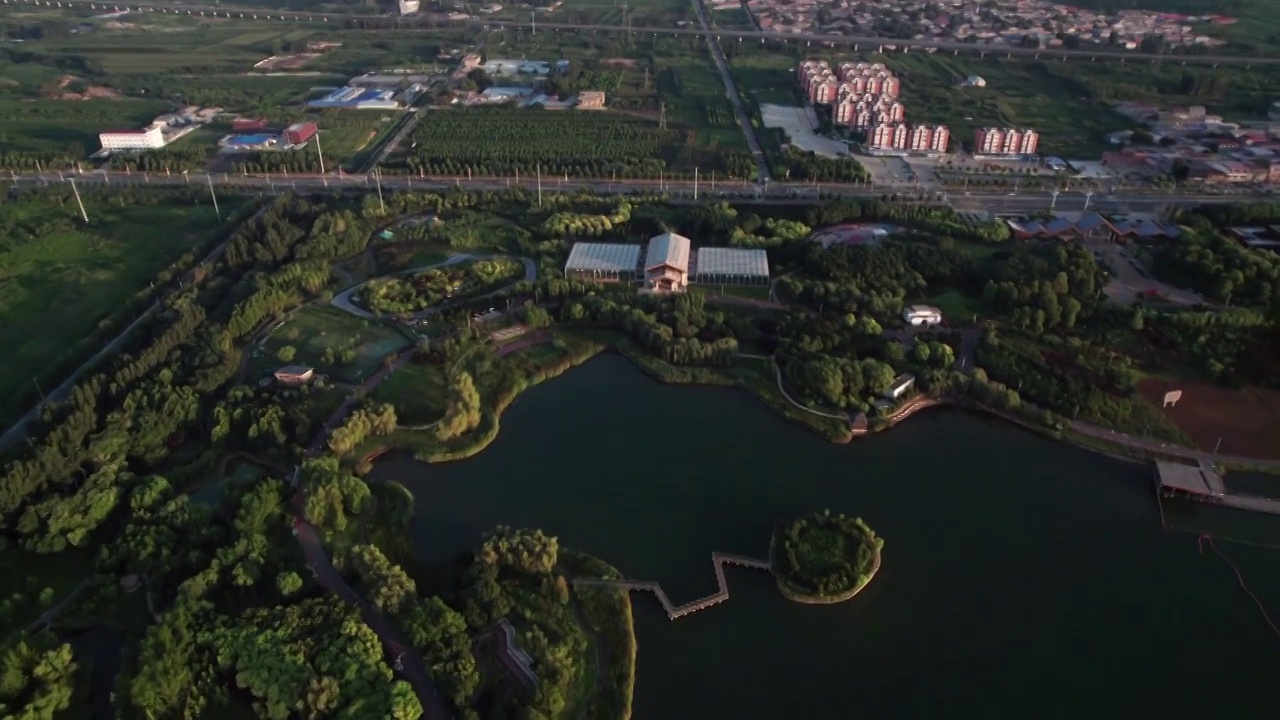 航拍龙泉湖湿地视频素材