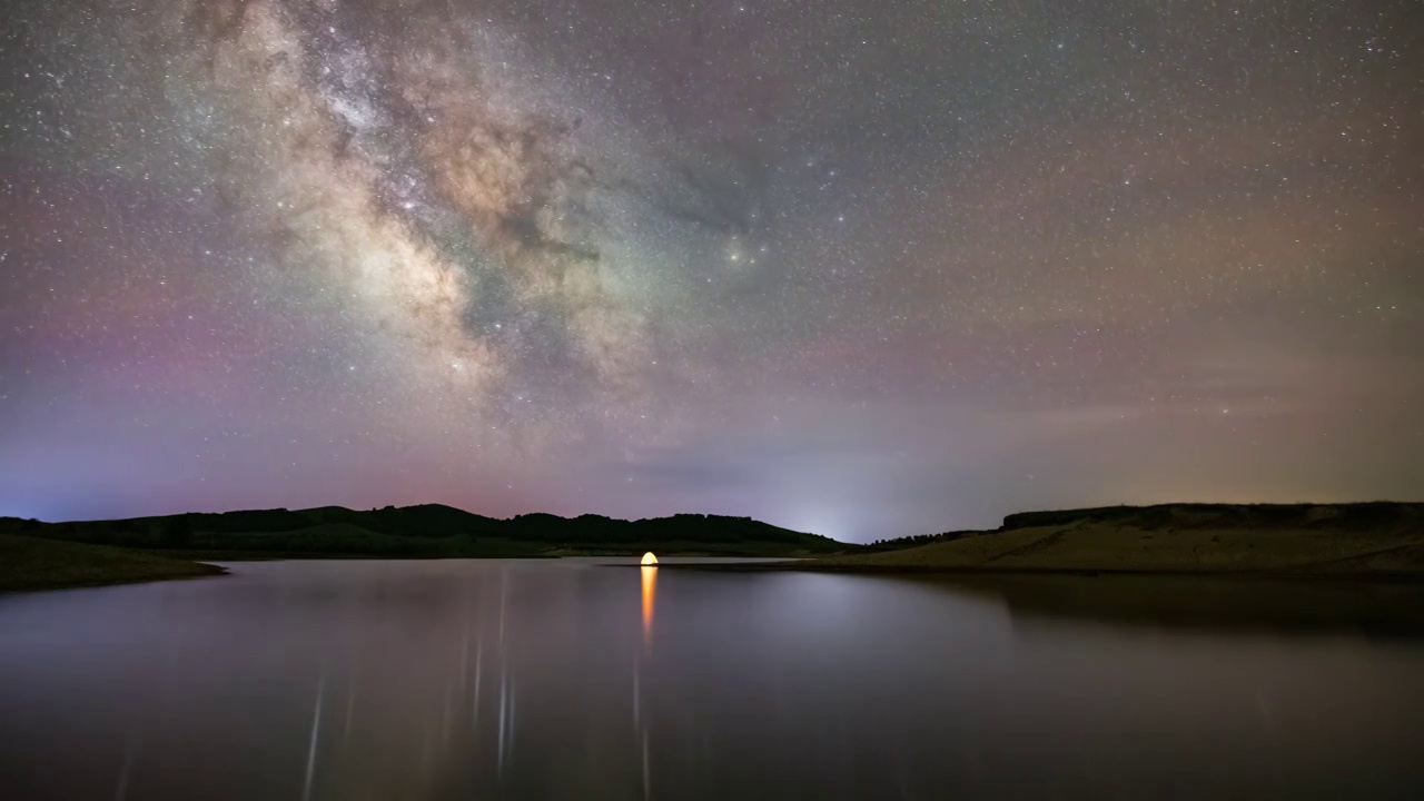 湖边银河星空倒影延时视频素材