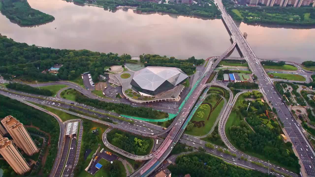 中国东北辽宁沈阳浑河城市风景航拍日落视频素材