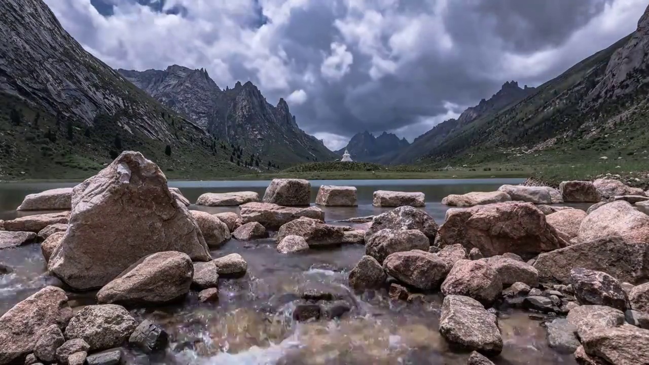 美丽的莲宝叶则·石头山风景区（四川）视频下载