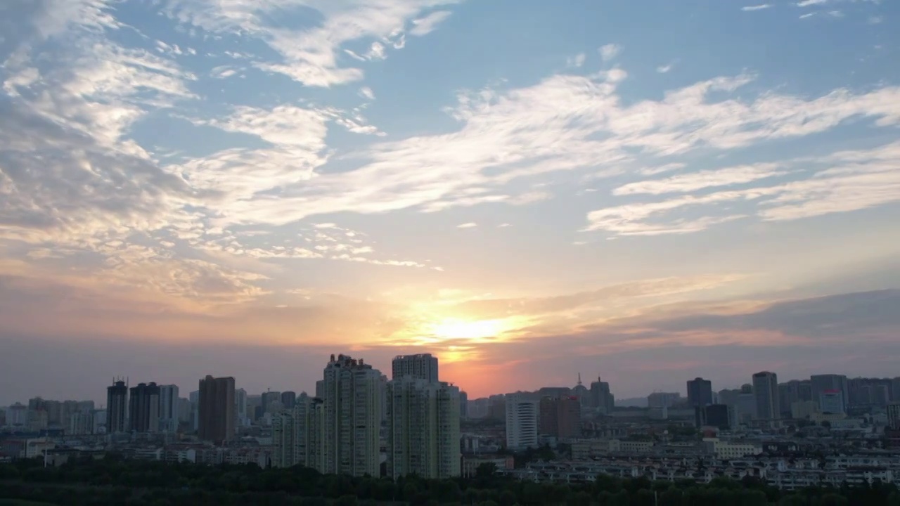 洛阳城市风景航拍移动延时拍摄视频素材