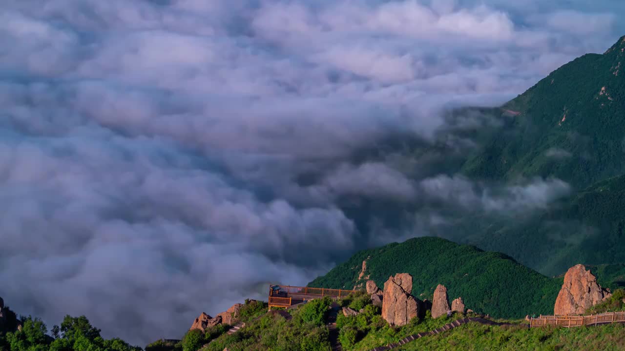 风光延时：房山地质公园云蒸雾绕视频素材