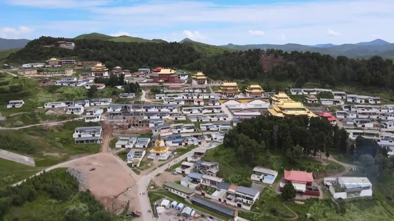 甘肃甘南郎木寺航拍视频素材