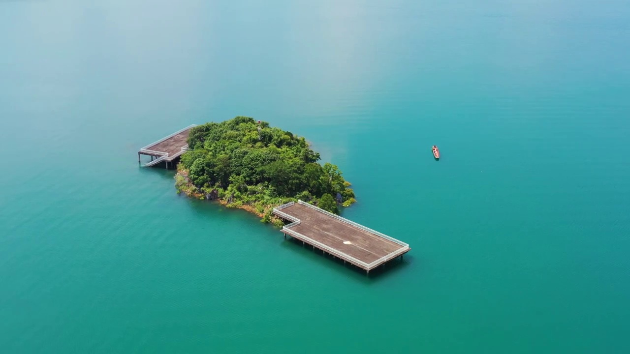 航拍湖南郴州市资兴市东江湖景区视频素材