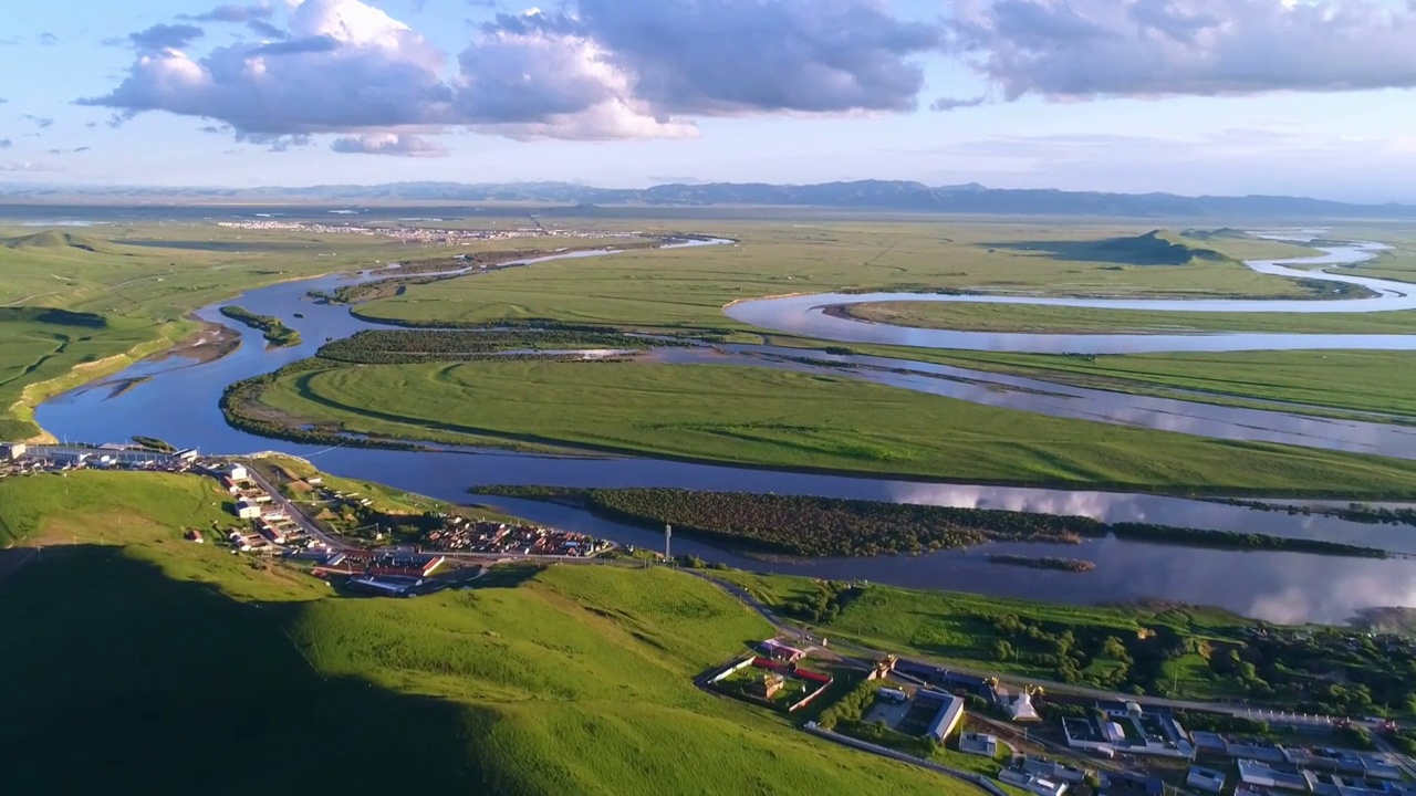 四川阿坝州诺尔盖草原黄河九曲十八弯景区航拍视频素材