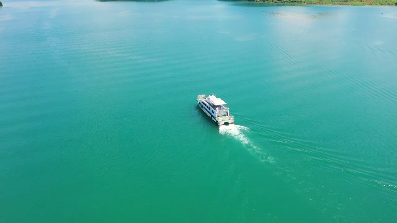 航拍湖南郴州市资兴市东江湖景区视频素材