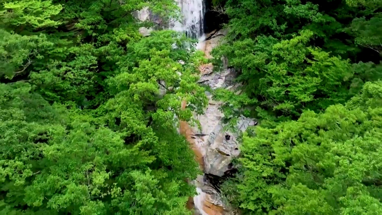 安徽六安天堂寨风景区风光，银弓瀑视频素材