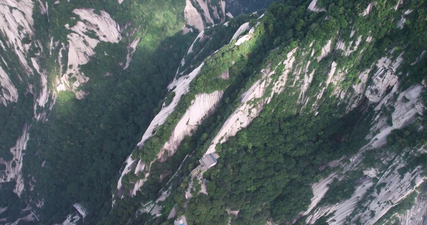 陕西渭南华山旅游景区苍龙岭视频素材