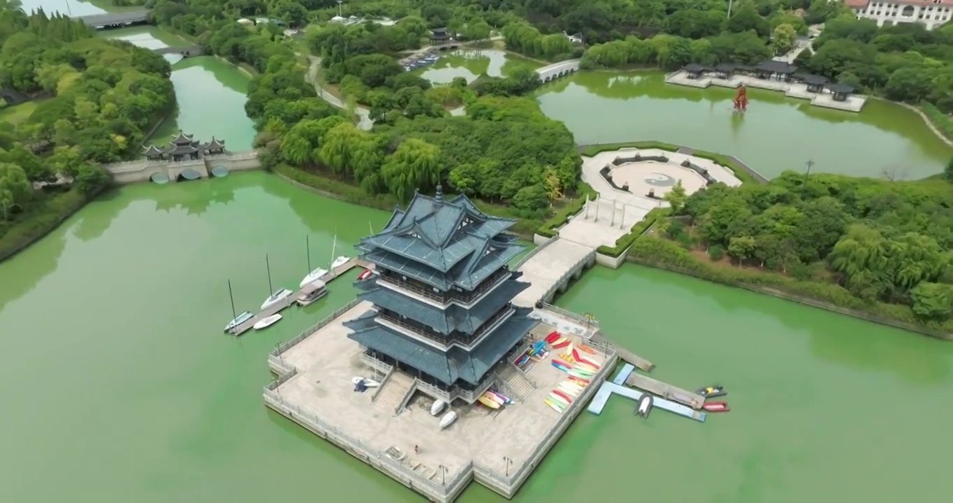 江苏省宜兴市团氿风景区云溪楼古建筑航拍画面视频素材