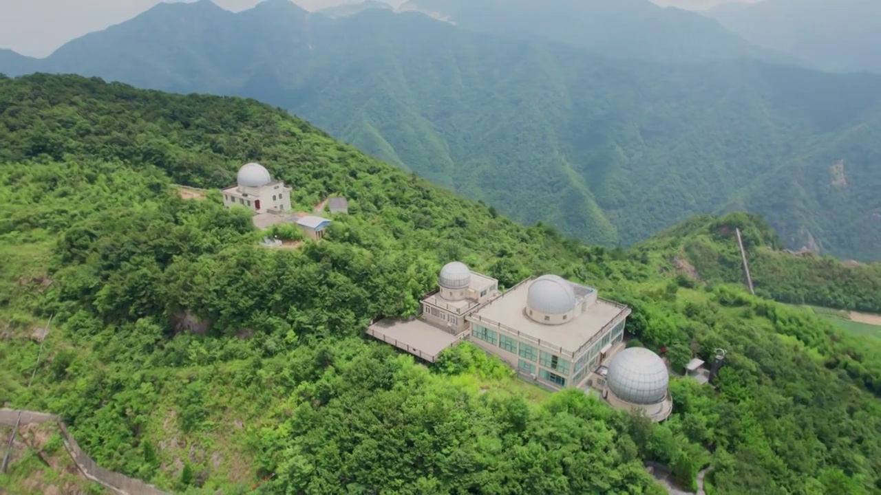 浙江湖州安吉县天荒坪水电站江南天池高空视角视频素材