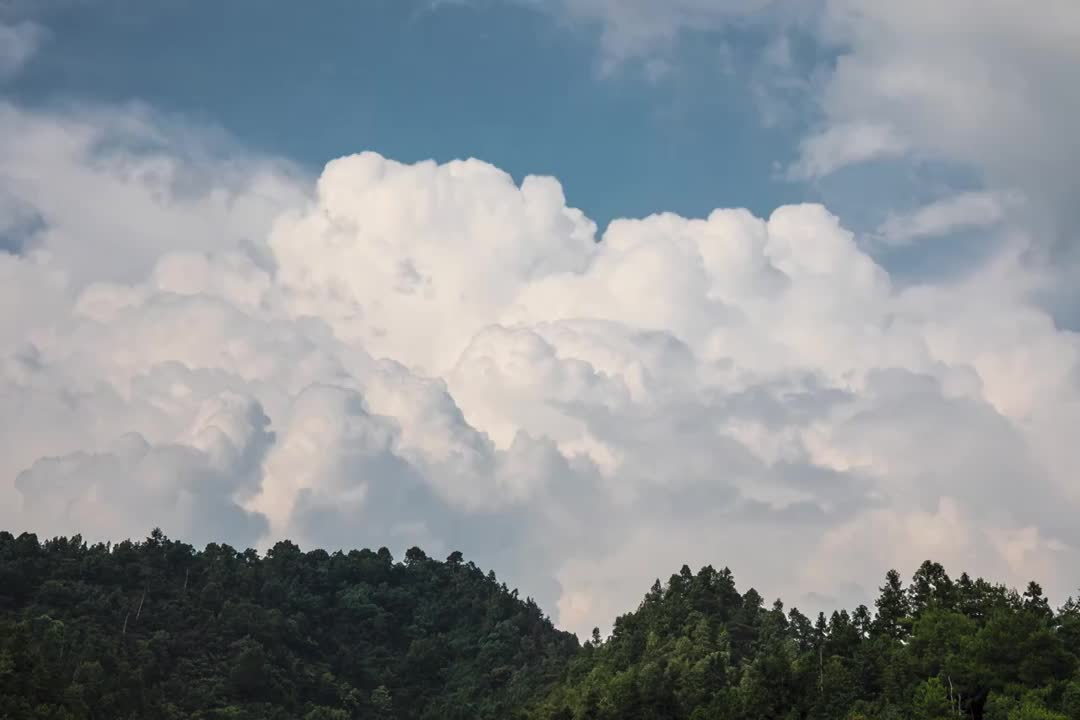 夏季积雨云云卷云舒延时视频素材