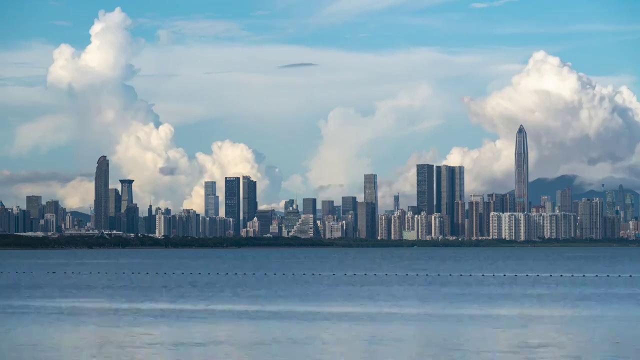 中国深圳市深圳城市风光深圳湾白天风景视频下载