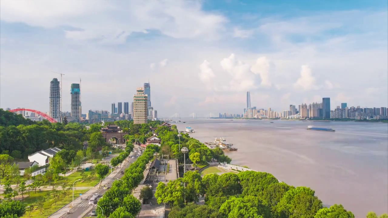 武汉夏日城市天际线航拍风光视频素材