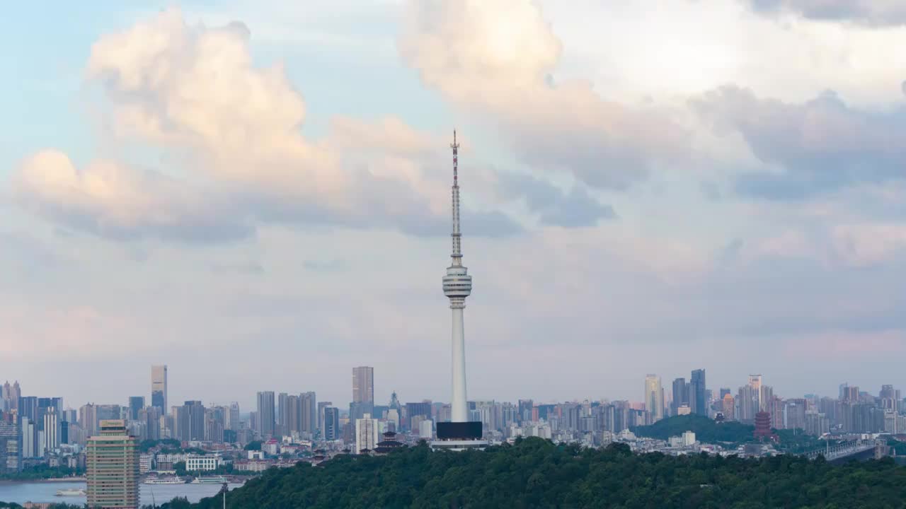 武汉夏日城市天际线航拍风光视频素材