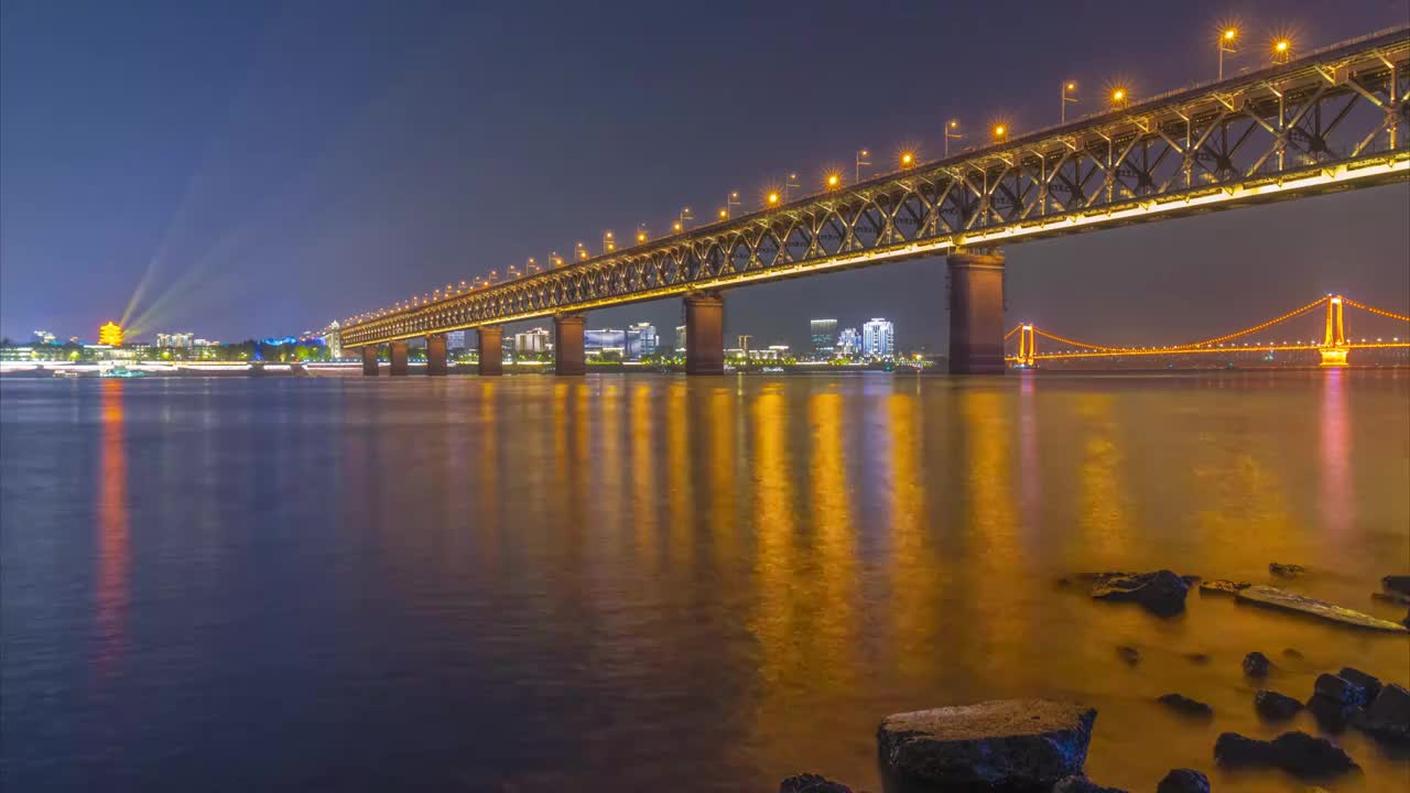 武汉夏日城市天际线夜景风光视频素材