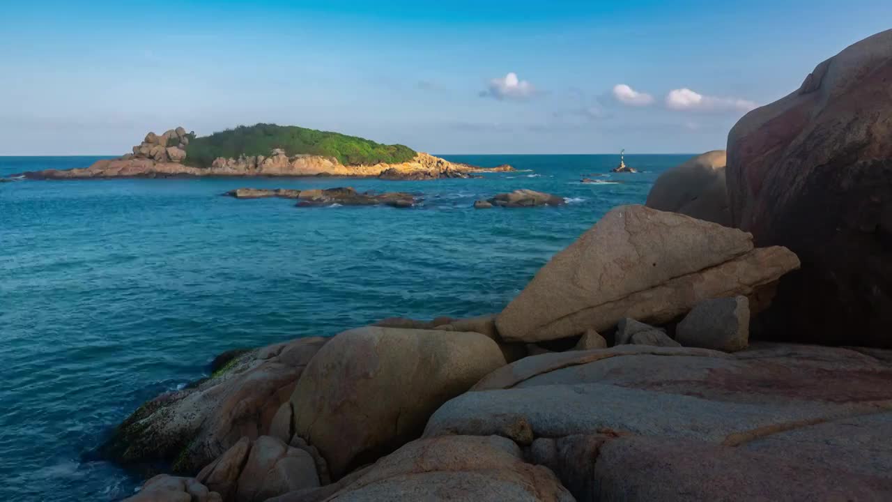 海南港門石夕陽视频素材